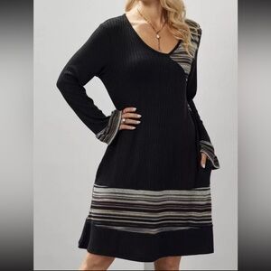 Suzanne Betro L Black & Gray Strip V-Neck Ribbed Bell Sleeve Fit Flare Dress
